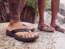 Men's slippers and flip-flops