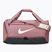 Nike Brasilia 9.5 60 l τσάντα προπόνησης smokey mauve/μαύρο/καφέ πορτοκαλί χρώμα