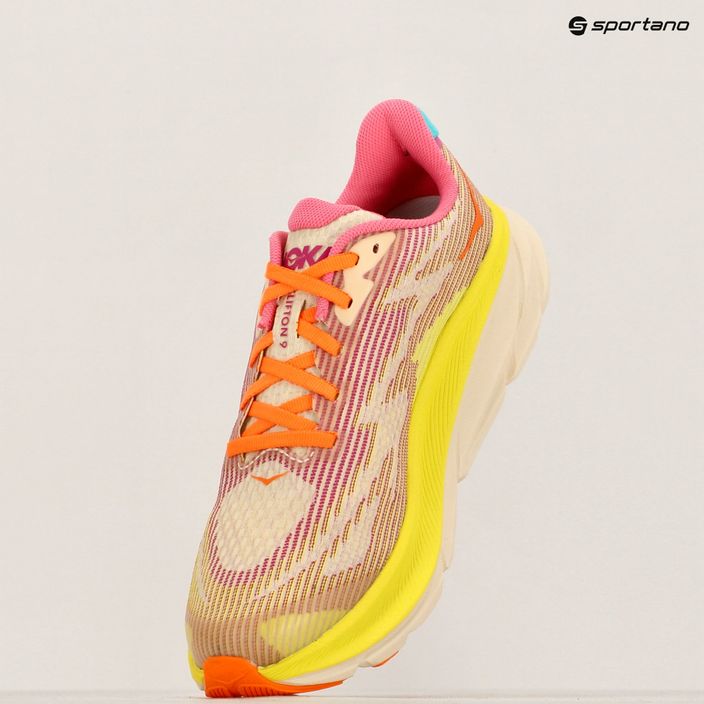 HOKA Clifton 9 φούξια/βανίλια παιδικά παπούτσια για τρέξιμο 16