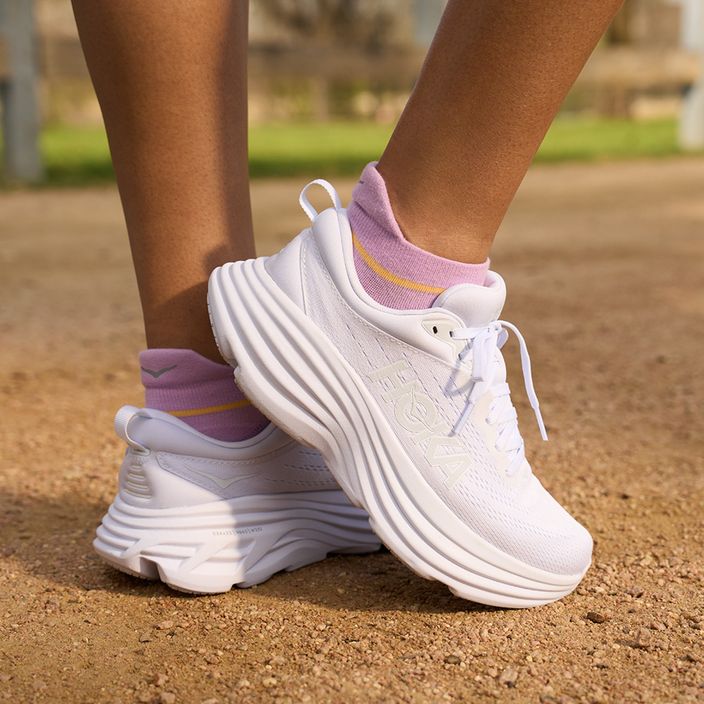 Γυναικεία παπούτσια για τρέξιμο HOKA Bondi 8 λευκό/λευκό 18