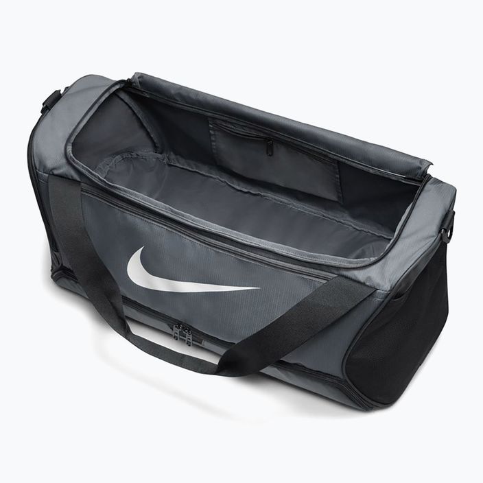 Nike Brasilia τσάντα προπόνησης 9.5 60 l γκρι/λευκό 5