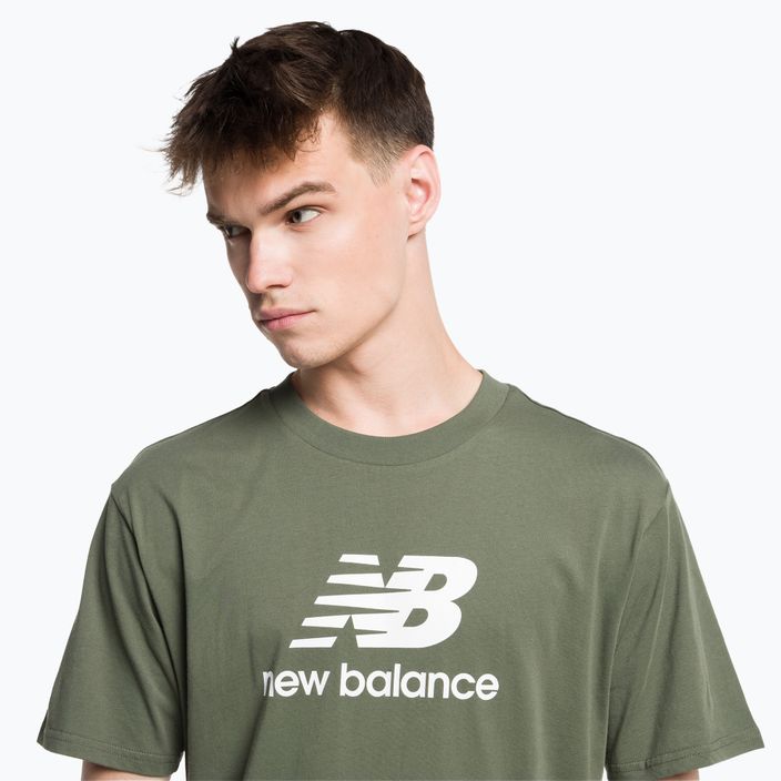 New Balance Essentials Stacked Logo Co ανδρικό μπλουζάκι προπόνησης πράσινο MT31541DON 4