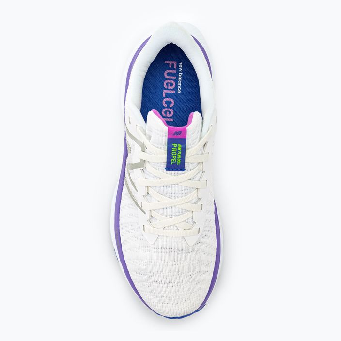 New Balance FuelCell Propel v4 λευκά/πολλαπλά γυναικεία παπούτσια τρεξίματος 6