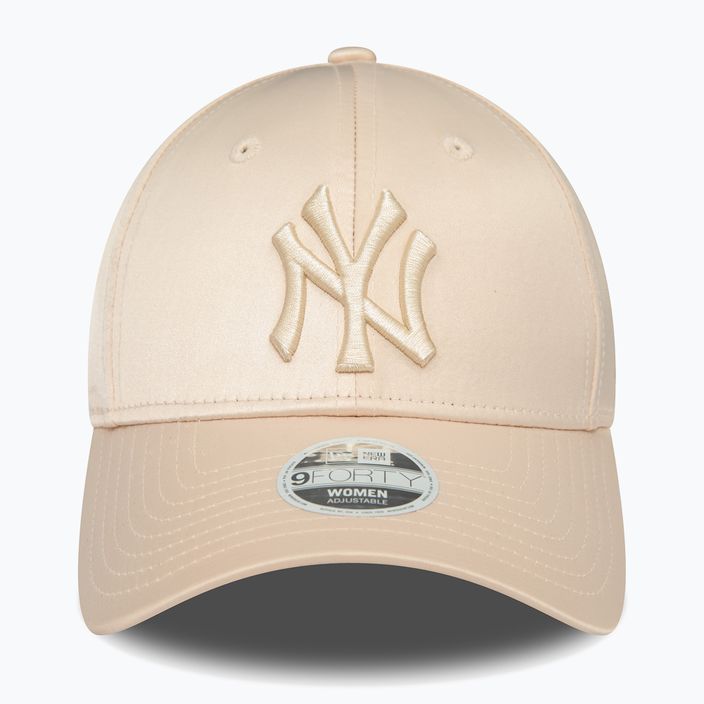 Γυναικείο καπέλο μπέιζμπολ New Era Satin 9Forty New York Yankees ανοιχτό μπεζ 2