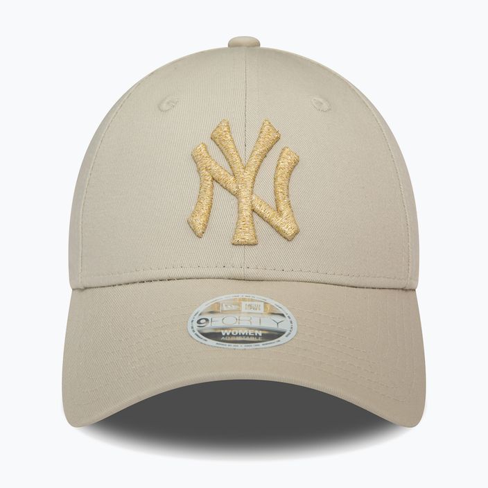 Γυναικείο καπέλο μπέιζμπολ New Era Metallic Logo 9Forty New York Yankees ανοιχτό μπεζ 2