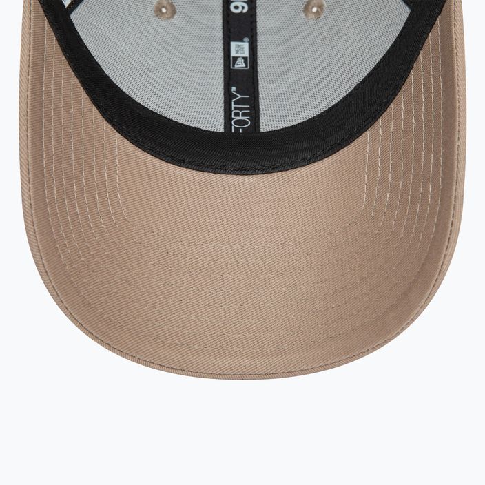 Ανδρικό καπέλο μπέιζμπολ New Era Ne Essential 9Forty σε καφέ παστέλ χρώμα 5