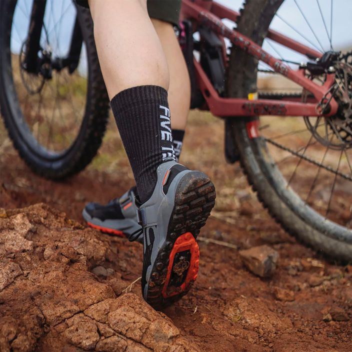 Γυναικεία MTB ποδηλατικά παπούτσια adidas FIVE TEN Trailcross Clip Σε μαύρο/γκρι τρία/κόκκινο 4