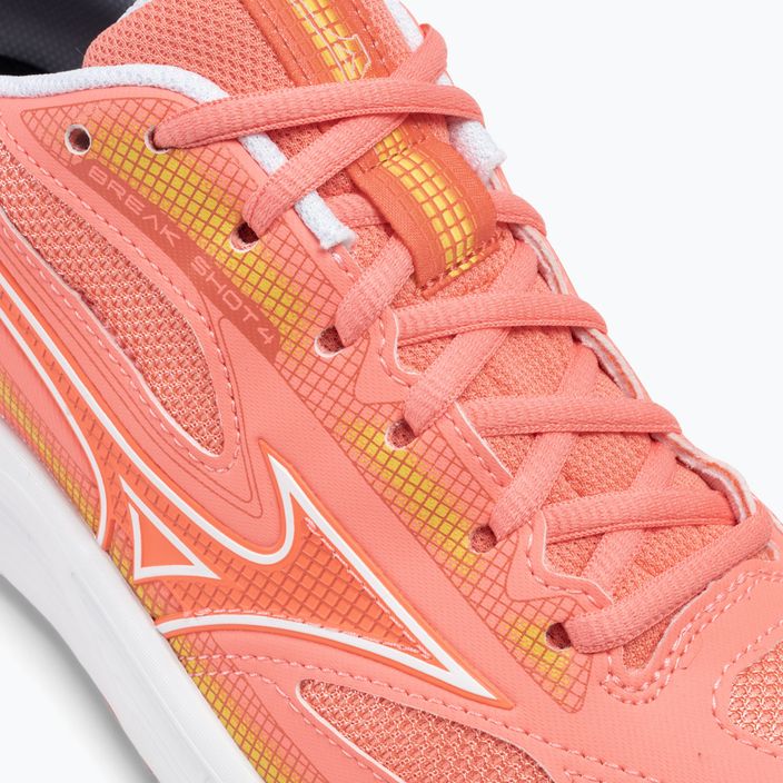 Γυναικεία παπούτσια τένις Mizuno Break Shot 4 AC candy coral / λευκό / fusion coral 9
