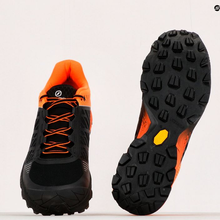 Ανδρικά παπούτσια τρεξίματος SCARPA Spin Ultra μαύρο/πορτοκαλί GTX 33072-200/1 12