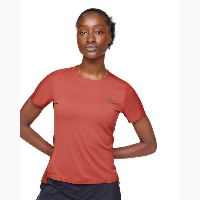 Γυναικεία μπλούζα On Running Performance-T καστανοκόκκινο/ρουμπινί για τρέξιμο 3
