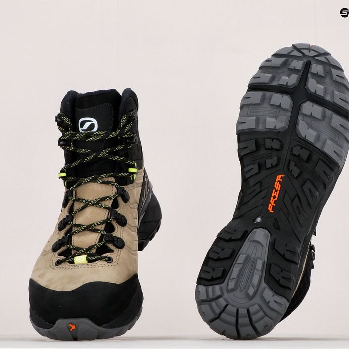 Γυναικείες μπότες πεζοπορίας SCARPA Rush Trk Pro GTX μπεζ/μαύρο 63139 19