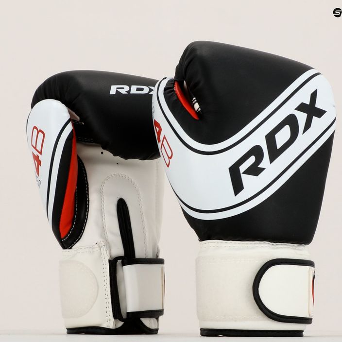 Παιδικά γάντια πυγμαχίας RDX μαύρο και λευκό JBG-4B 12