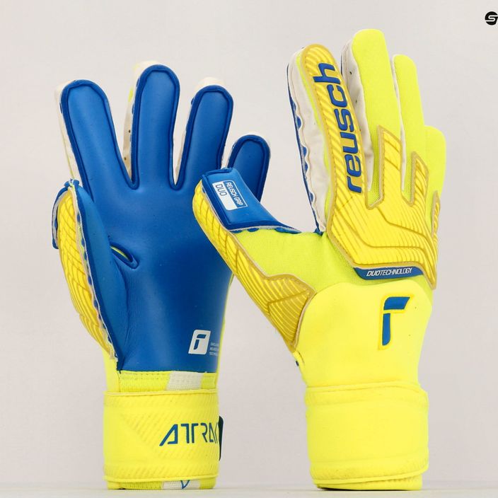 Γάντια τερματοφύλακα Reusch Attrakt Duo κίτρινο-μπλε 5270055 9