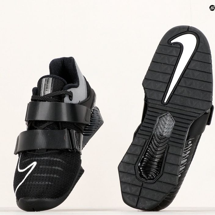 Nike Romaleos 4 παπούτσια άρσης βαρών μαύρο CD3463-010 17