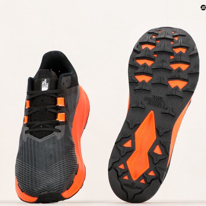 Ανδρικά παπούτσια τρεξίματος The North Face Vectiv Eminus asphalt grey/power orange 18
