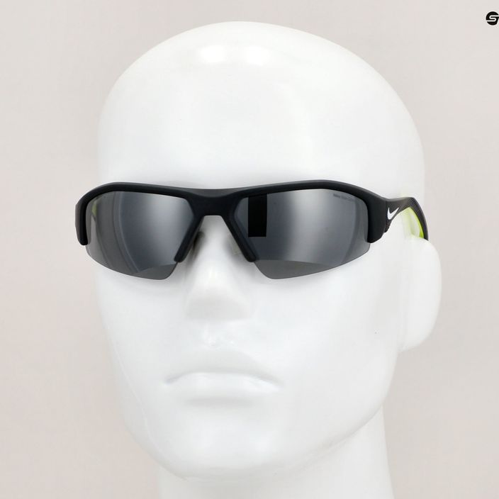 Γυαλιά ηλίου Nike Skylon Ace 22 μαύρο/λευκό/γκρι με ασημένιο φακό λάμψης 11