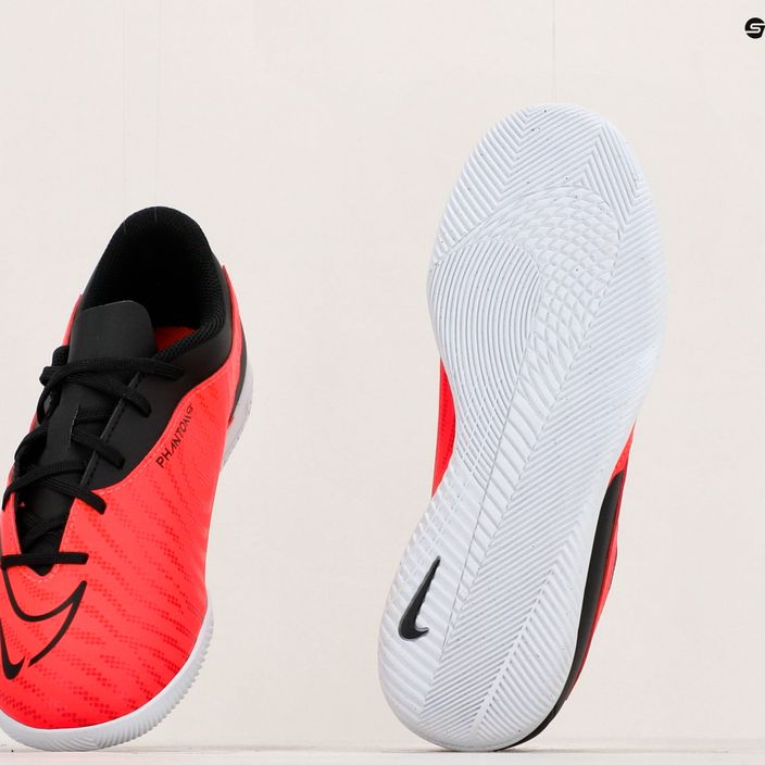Παιδικά ποδοσφαιρικά παπούτσια Nike JR Phantom GX Club IC GS bright crimson/μαύρο/λευκό 8