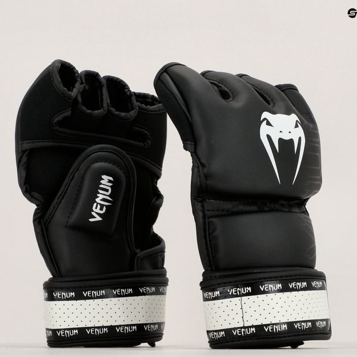 Venum Impact 2.0 μαύρα/λευκά γάντια MMA 13