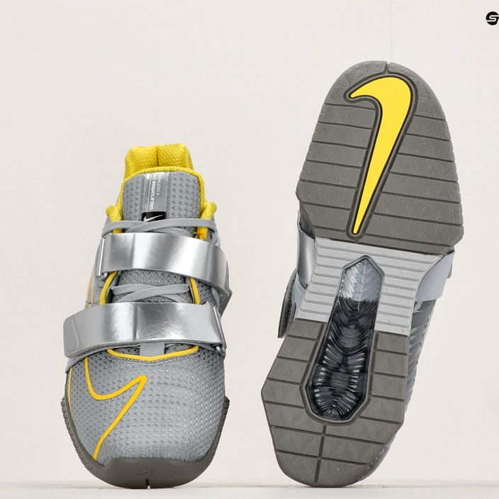 Nike Romaleos 4 παπούτσια άρσης βαρών γκρι λύκος/φωτισμός/blk met silver 8