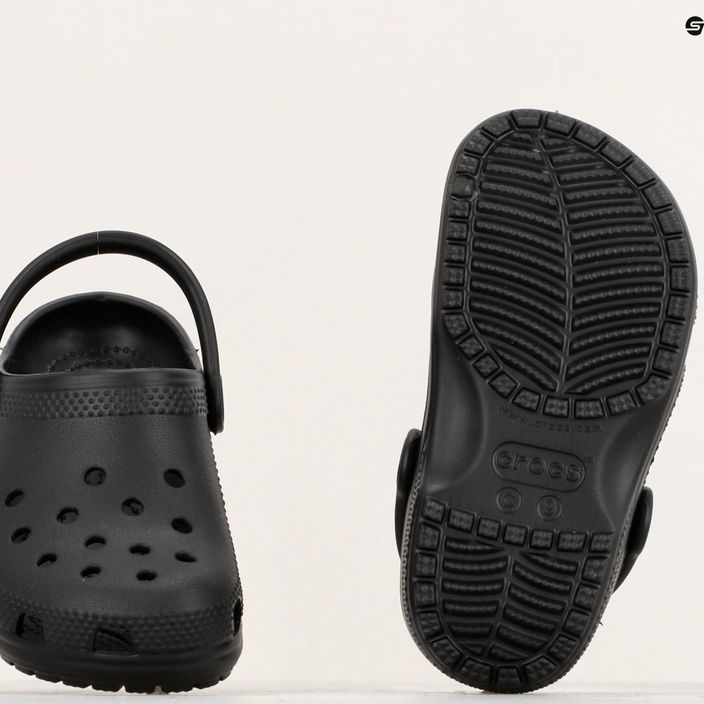 Crocs Classic Clog T μαύρα παιδικά σανδάλια 11