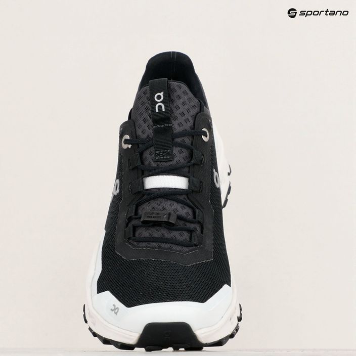 Γυναικεία On Running Cloudultra μαύρα/λευκά παπούτσια για τρέξιμο 9