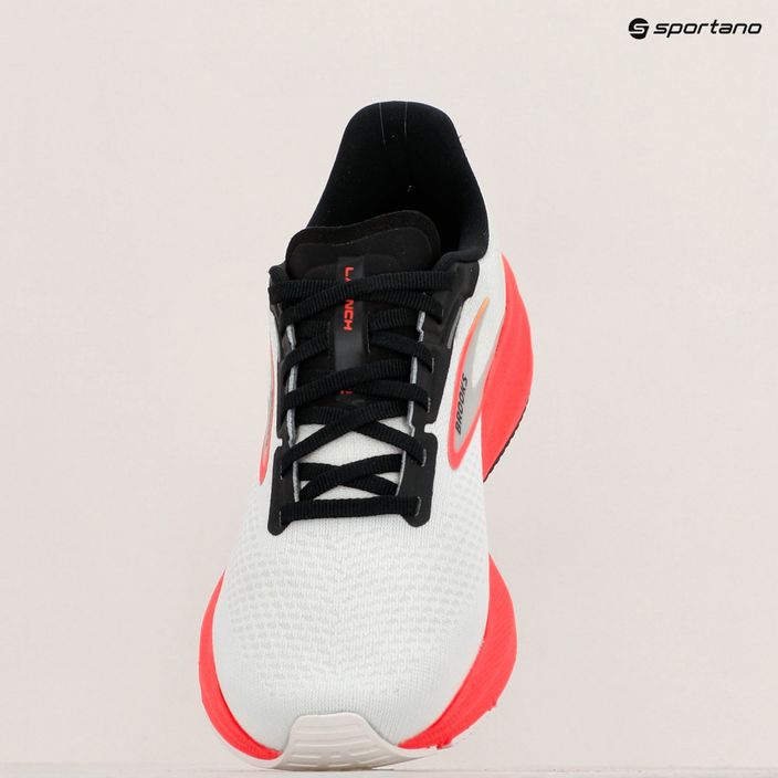 Brooks Launch 10 ανδρικά παπούτσια για τρέξιμο λευκό/μαύρο/φλογερό κοράλλι 9