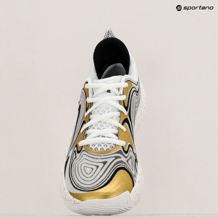 Under Armour Spawn 6 παπούτσια μπάσκετ λευκό/μαύρο/μεταλλικό χρυσό 15