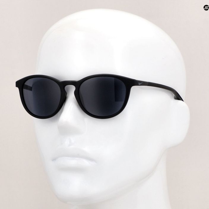Γυαλιά ηλίου Nike Evolution ματ μαύρο/σκούρο γκρι 8