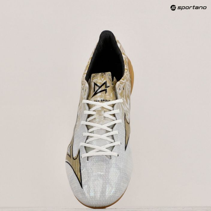 Ανδρικά ποδοσφαιρικά παπούτσια Mizuno Αlpha Japan Md λευκό/χρυσό/μαύρο 14