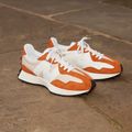 Παπούτσια New Balance 327's V1 orange 8