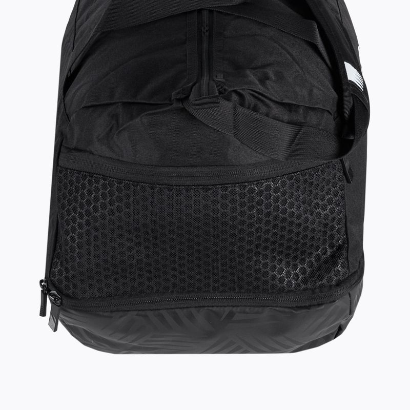 New Balance Team Base Holdall τσάντα προπόνησης μαύρο και λευκό BG93909GBKW 3