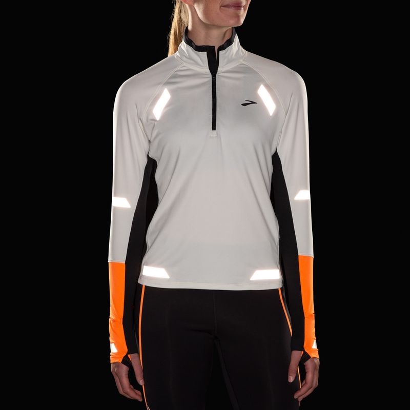 Γυναικείο φούτερ για τρέξιμο Brooks Run Visible 1/2 Zip 2.0 ecru/fluoro flash/black 4