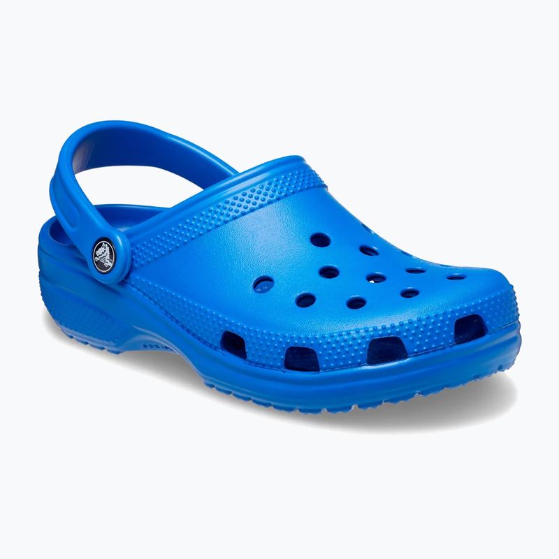 Crocs Classic σαγιονάρες με μπλε μπουλόνι