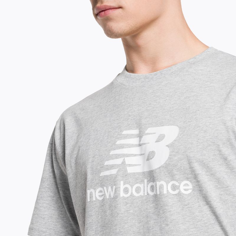 New Balance Essentials Stacked Logo Co γκρι ανδρικό μπλουζάκι προπόνησης MT31541AG 4