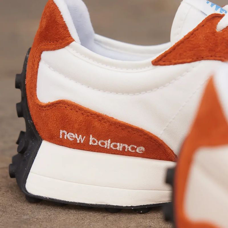 Παπούτσια New Balance 327's V1 orange 9