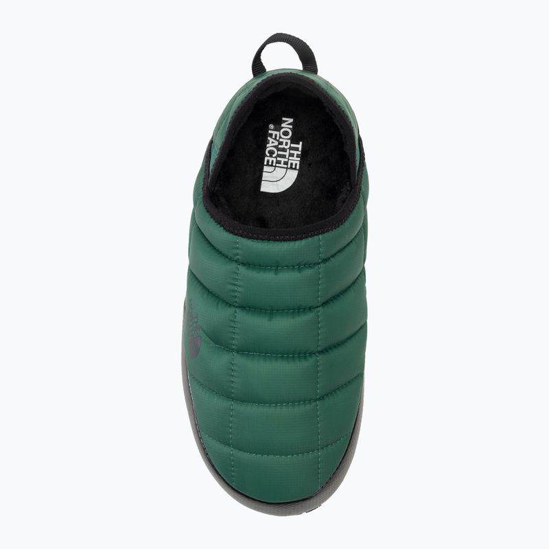 Γυναικείες παντόφλες The North Face Thermoball Traction Mule V evergreen/black 5