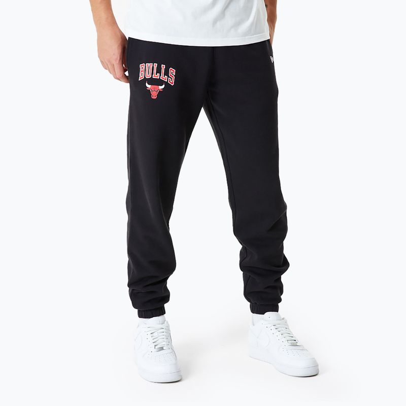 Ανδρικό παντελόνι New Era NBA Essentials Jogger Chicago Bulls μαύρο