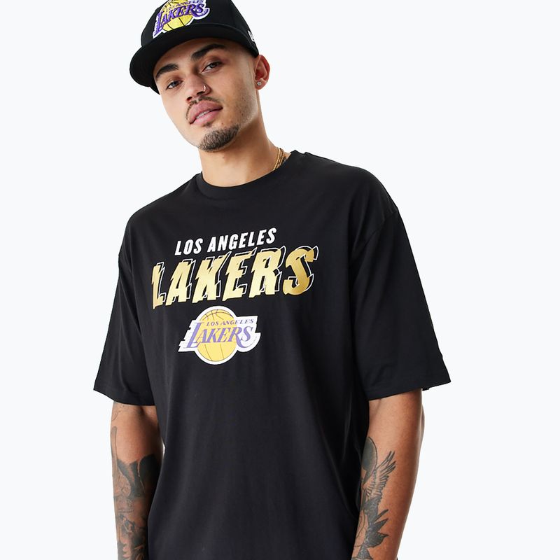 Ανδρικό New Era Team Script OS Tee Los Angeles Lakers μαύρο 3