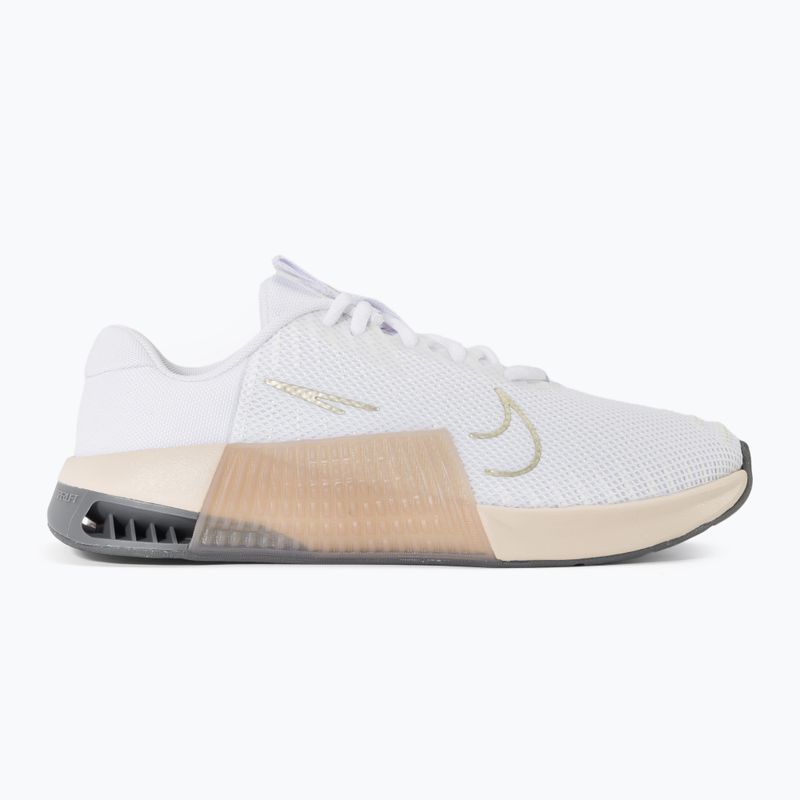 Γυναικεία παπούτσια προπόνησης Nike Metcon 9 white/metallic gold grain/sanddrift/white 2