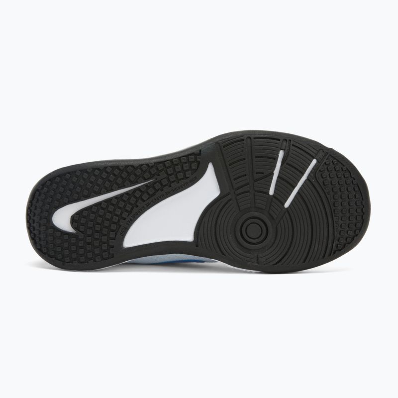 Παιδικά ποδοσφαιρικά παπούτσια Nike Omni Multi-Court μαύρο/λευκό 4