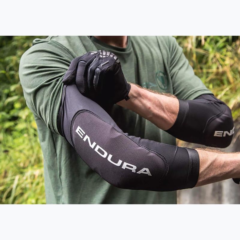 Προστατευτικά αγκώνων ποδηλασίας  Endura Singletrack Lite II Elbow Protector black 2