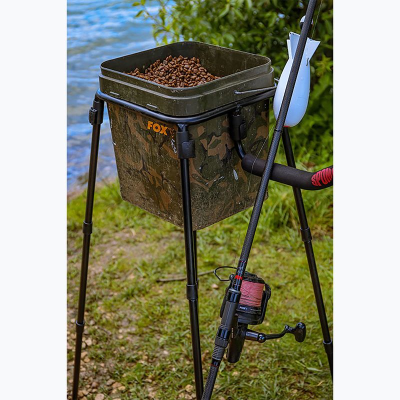 Spomb Single Bucket Stand 9