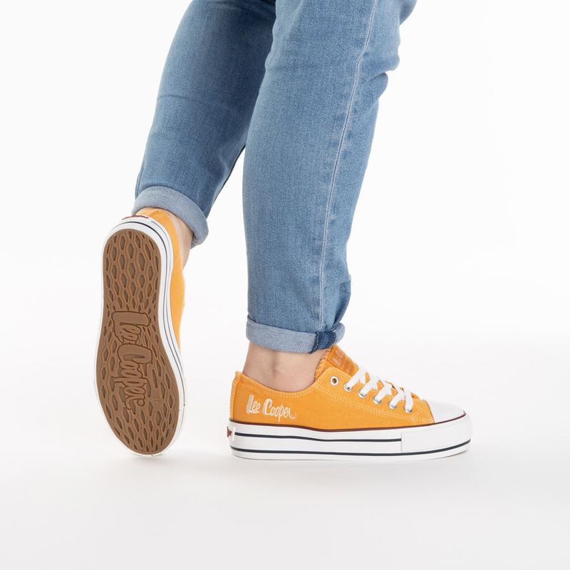 Γυναικεία sneakers Lee Cooper LCW-24-31-2216LA orange 2