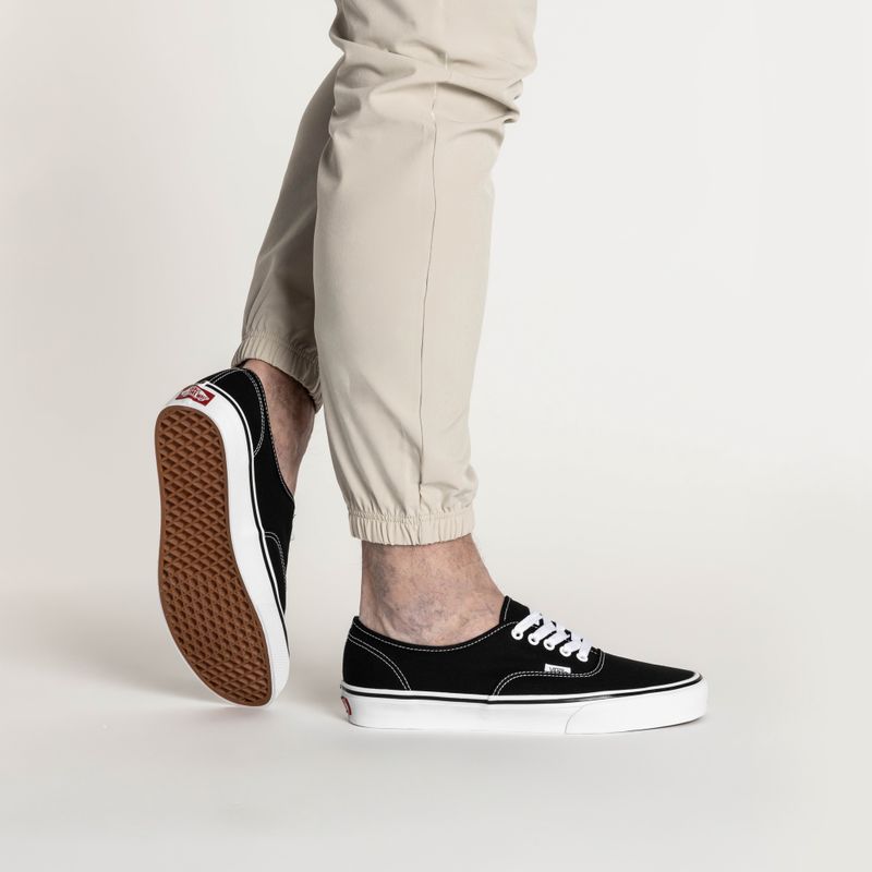 Vans UA Authentic μαύρα παπούτσια 2