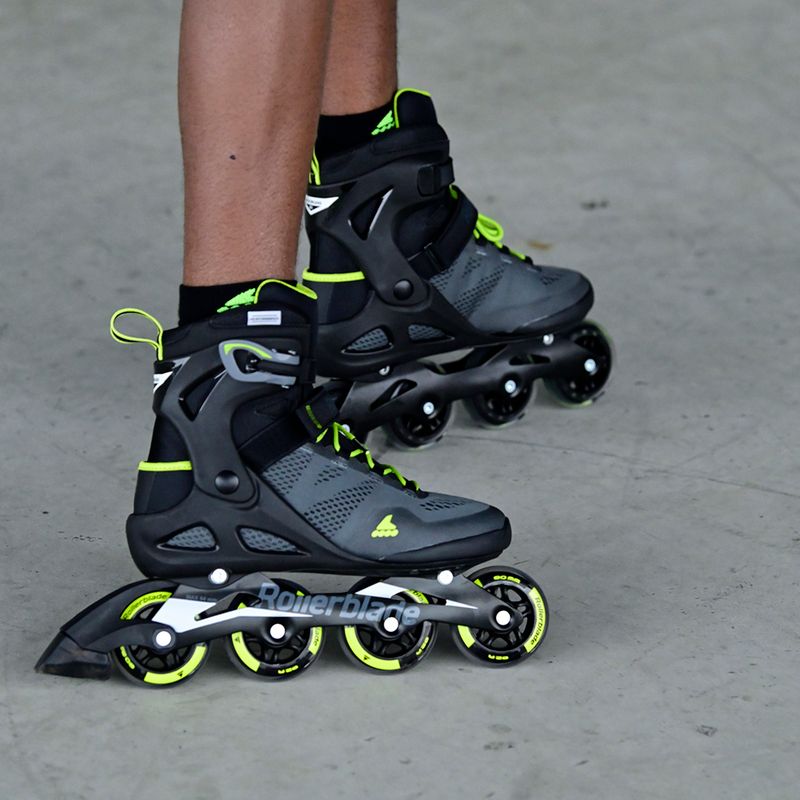 Ανδρικά πατίνια Rollerblade Macroblade 80 μαύρα 07100600 1A1 17