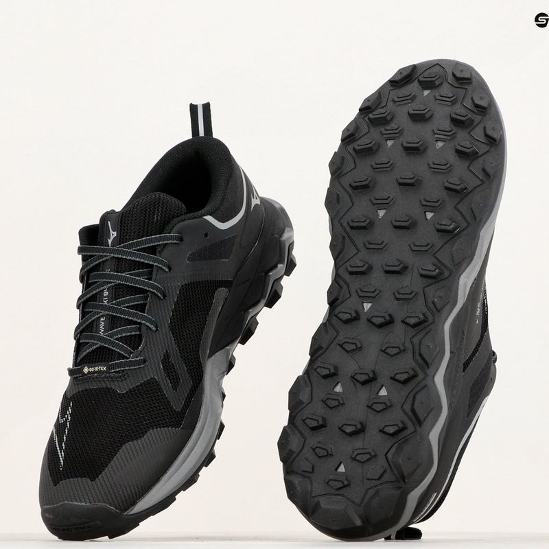 Ανδρικά αθλητικά παπούτσια τρεξίματος Mizuno Wave Ibuki 4 GTX μαύρο/μεταλλικό γκρι/σκιά 13