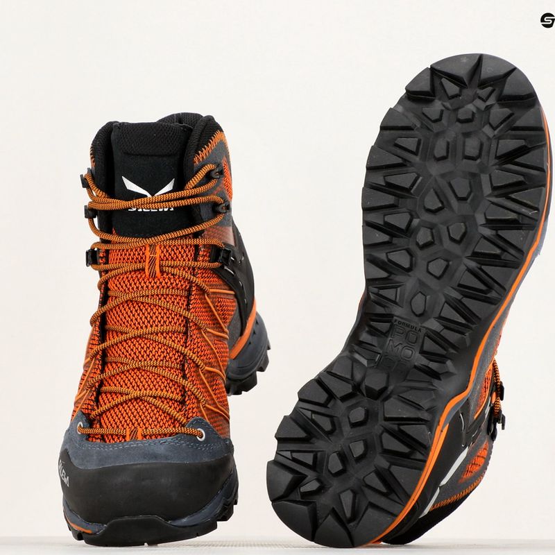 Ανδρικά παπούτσια πεζοπορίας Salewa MTN Trainer Lite Mid GTX black out/carrot 10