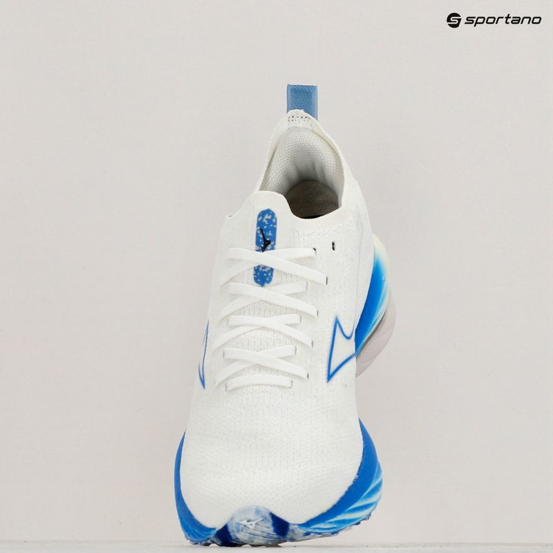 Ανδρικά παπούτσια τρεξίματος Mizuno Wave Neo Wind white/8401 c/peace blue 11