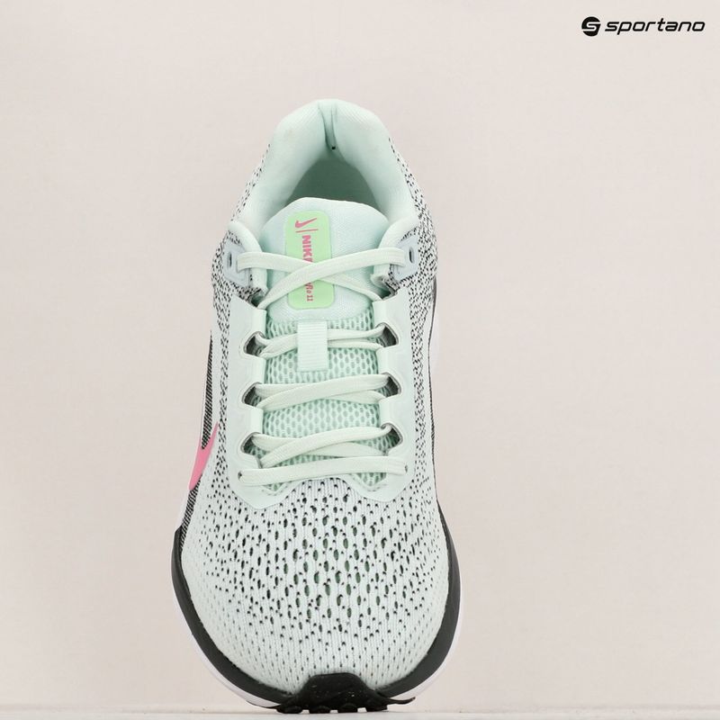 Γυναικεία παπούτσια για τρέξιμο Nike Winflo 11 barely green/anthracite/white/playful pink 9